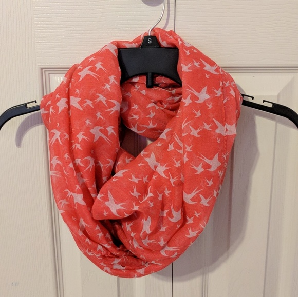 Marshalls Accessories - NWT pink bird pattern scarf